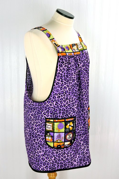 SHIPS FAST~ Purple Boppity Boo Halloween Pinafore Apron with no ties fits L/XL/2X, relaxed fit smock with pockets, ready to ship now