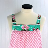 Jumbo Pocket Gingerbread Pinafore with no ties, relaxed fit smock with pockets, Christmas Hostess Apron fits L/XL/2X, ships fast