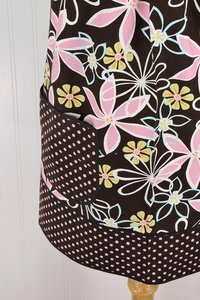 Daisy Dreams Pinafore with no ties (straps go straight over shoulders) relaxed fit smock with pockets, fits L/XL/2X, ready to ship now