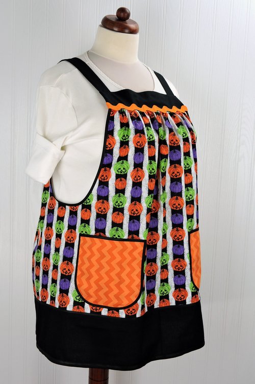 Jack-O-Lanterns Pinafore Apron with no ties, relaxed fit smock with pockets fits L/XL/2X, cute Halloween apron, Ready to Ship