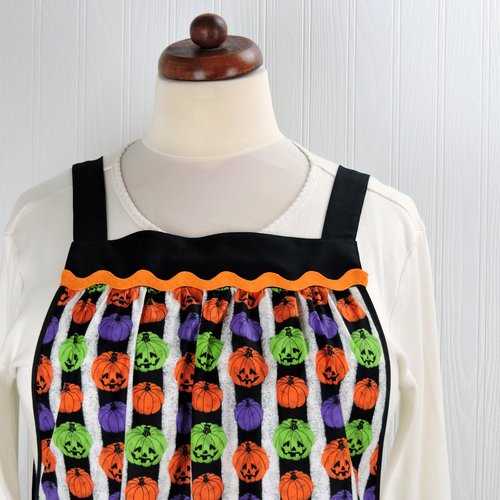 Jack-O-Lanterns Pinafore Apron with no ties, relaxed fit smock with pockets fits L/XL/2X, cute Halloween apron, Ready to Ship
