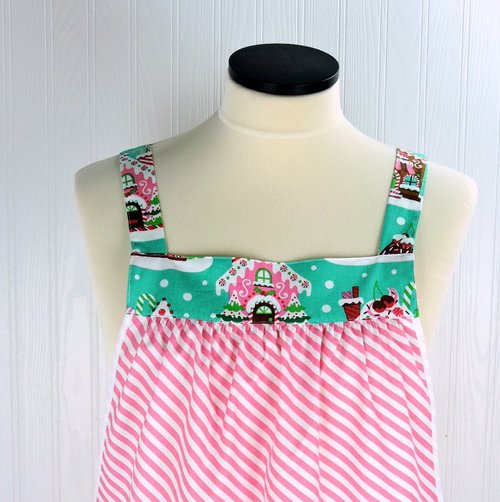 Jumbo Pocket Gingerbread Pinafore with no ties, relaxed fit smock with pockets, Christmas Hostess Apron fits L/XL/2X, ships fast