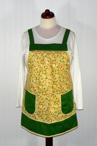XS- 5X Christmas HOLLY Pinafore Apron with no ties, relaxed fit smock with pockets, holiday entertaining Xmas hostess
