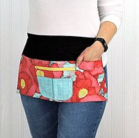Worn Poppies Multi-Pocket Apron with money pocket for vendors; teachers; servers; delightful ready to ship teacher gift