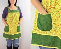 XS- 5X Christmas HOLLY Pinafore Apron with no ties, relaxed fit smock with pockets, holiday entertaining Xmas hostess