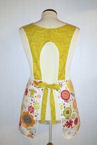 SHIPS FAST~ Matilda Floral 50s Style Smock Apron, relaxed fit apron (H back style doesn't touch neck) Standard Size fits L/XL ready to ship