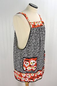 SHIPS FAST~ Bonehead Halloween Pinafore Apron with no ties, relaxed fit smock with pockets, skulls + bones apron fits L/XL/2X, Ready to Ship