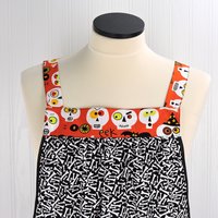 SHIPS FAST~ Bonehead Halloween Pinafore Apron with no ties, relaxed fit smock with pockets, skulls + bones apron fits L/XL/2X, Ready to Ship