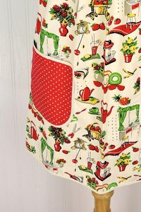 LAST 50s Kitchen Pinafore Apron with no ties (straps go straight over shoulders) relaxed fit smock apron with pockets, ready to ship L/XL/2X