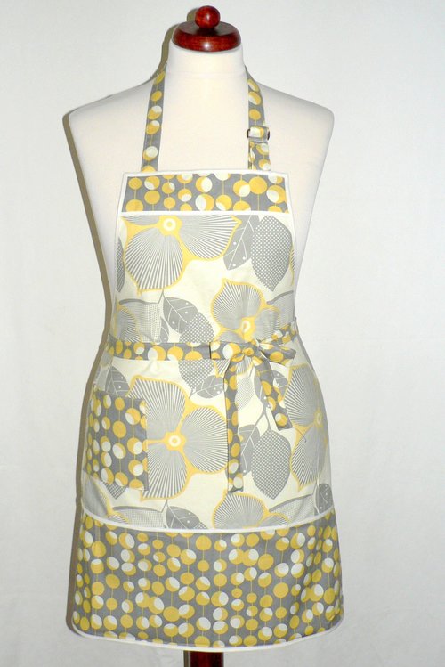 Optic Blossom Retro Chef Apron with pocket, pretty hostess apron, retro kitchen decor, typical one-size-fits-most