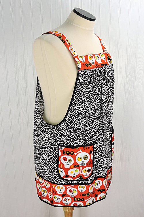 SHIPS FAST~ Bonehead Halloween Pinafore Apron with no ties, relaxed fit smock with pockets, skulls + bones apron fits L/XL/2X, Ready to Ship