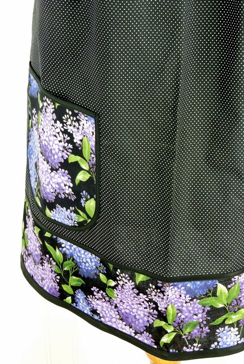 SHIPS FAST ~ Lilac Pindot Pinafore Apron with no ties, relaxed fit smock with pockets, spring floral apron fits L/XL/2X, ready to ship