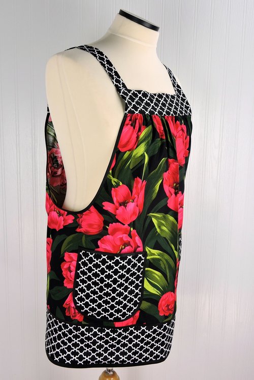 Red Tulips Pinafore Apron with no ties, plus size smock apron with pockets, Standard Size (fits L/XL/2X) ready to ship now