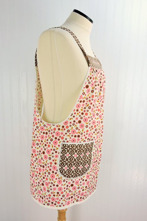 SHIPS FAST~ Indian Summer Cream Floral Pinafore, retro hostess apron, relaxed fit smock with pockets fits L/XL/2X, ready to ship