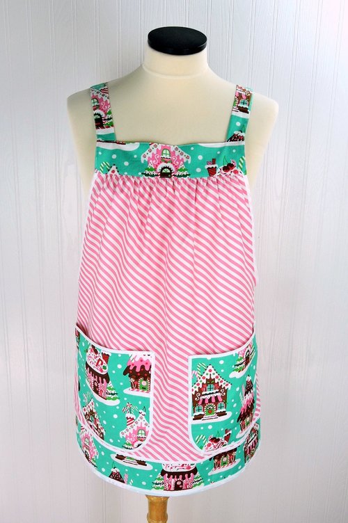SHIPS FAST Jumbo Pocket Gingerbread Pinafore with no ties, relaxed fit smock with pockets, Christmas Hostess Apron fits L/XL/2X