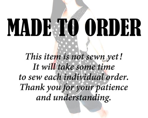 Strawberry Fields Teacher Apron with pockets, great for vendors with money pocket; servers; daycare;  photographers, fits waist up to 40"