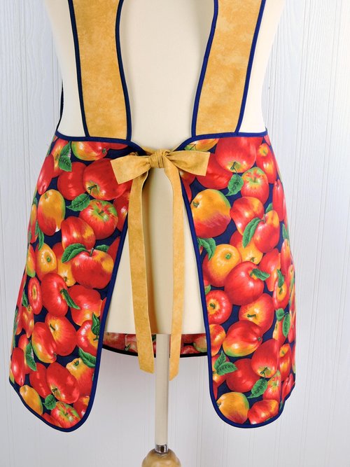 Apple Harvest 50s Smock Apron with kangaroo pocket, relaxed fit with no neck ties (H-back apron) fits sizes large or X-large SHIPS FAST