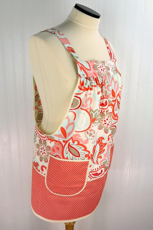 Verona Scrapbuster Pinafore with no ties (straps go straight over shoulders) relaxed fit smock with pockets, fits L/XL/2X, ready to ship