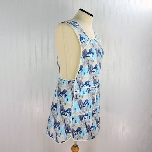 Winter Towne 50s Smock Apron with kangaroo pocket, relaxed fit with no neck ties (H-back apron) fits sizes large or X-large, ready to ship