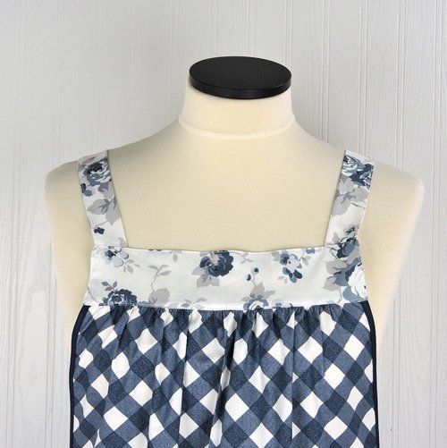 Tranquility Rose Trellis Pinafore with no ties (straps go straight over the shoulders) blue & white smock with pockets ready to ship L/XL/2X