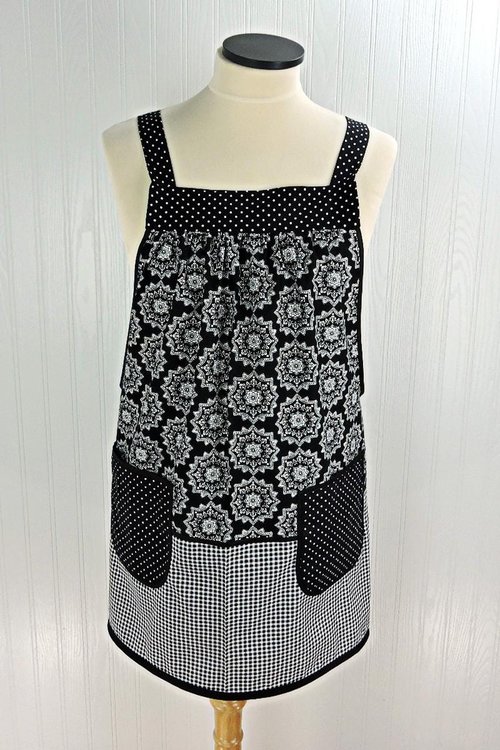 B/W Medallion Check Scrapbuster Pinafore with no ties (straps go straight over the shoulder) relaxed fit smock with pocket L/XL/2X ships now